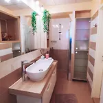 Living Vegova-with Parking شقة *