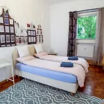 Living Vegova-with Parking شقة ليوبليانا