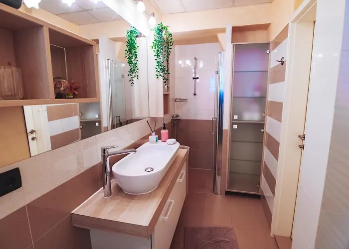 Living Vegova-with Parking 아파트 *