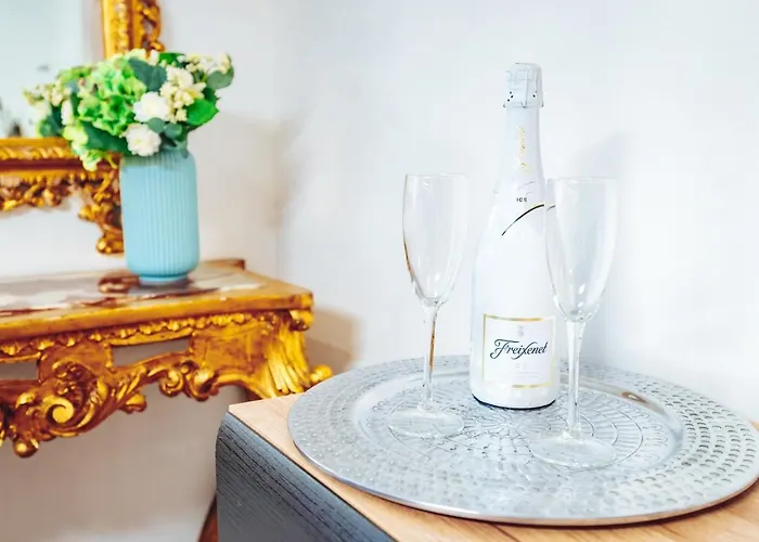 Living Vegova-with Parking 아파트 류블랴나