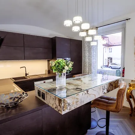 公寓 Living Vegova-with Parking *