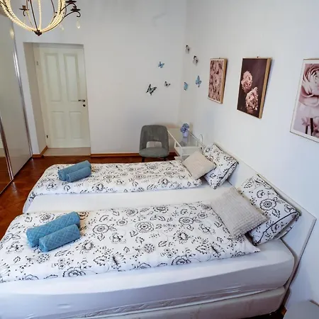 Living Vegova-with Parking * 卢布尔雅那