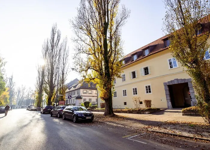 Apartment Living Vegova-with Parking Laibach